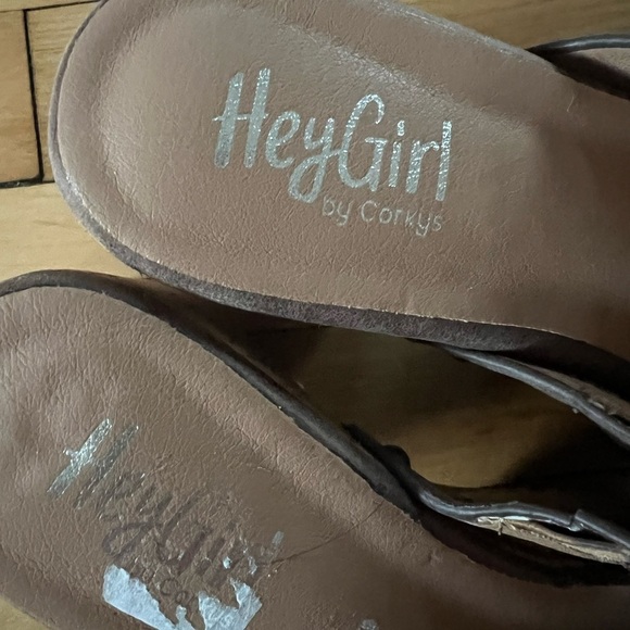 Corky’s Hey Girl! Bada Bing Platform Slip on heels - Picture 3 of 7